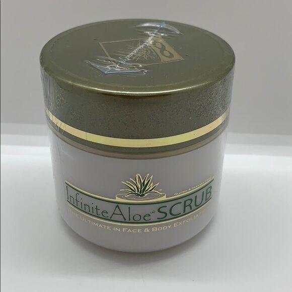 NWT InfiniteAloe Skincare Gift Set - Picture 3 of 16